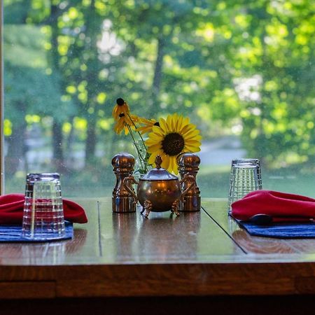 Heart Of The Village Bed & Breakfast In Shelburne Vt Eksteriør billede