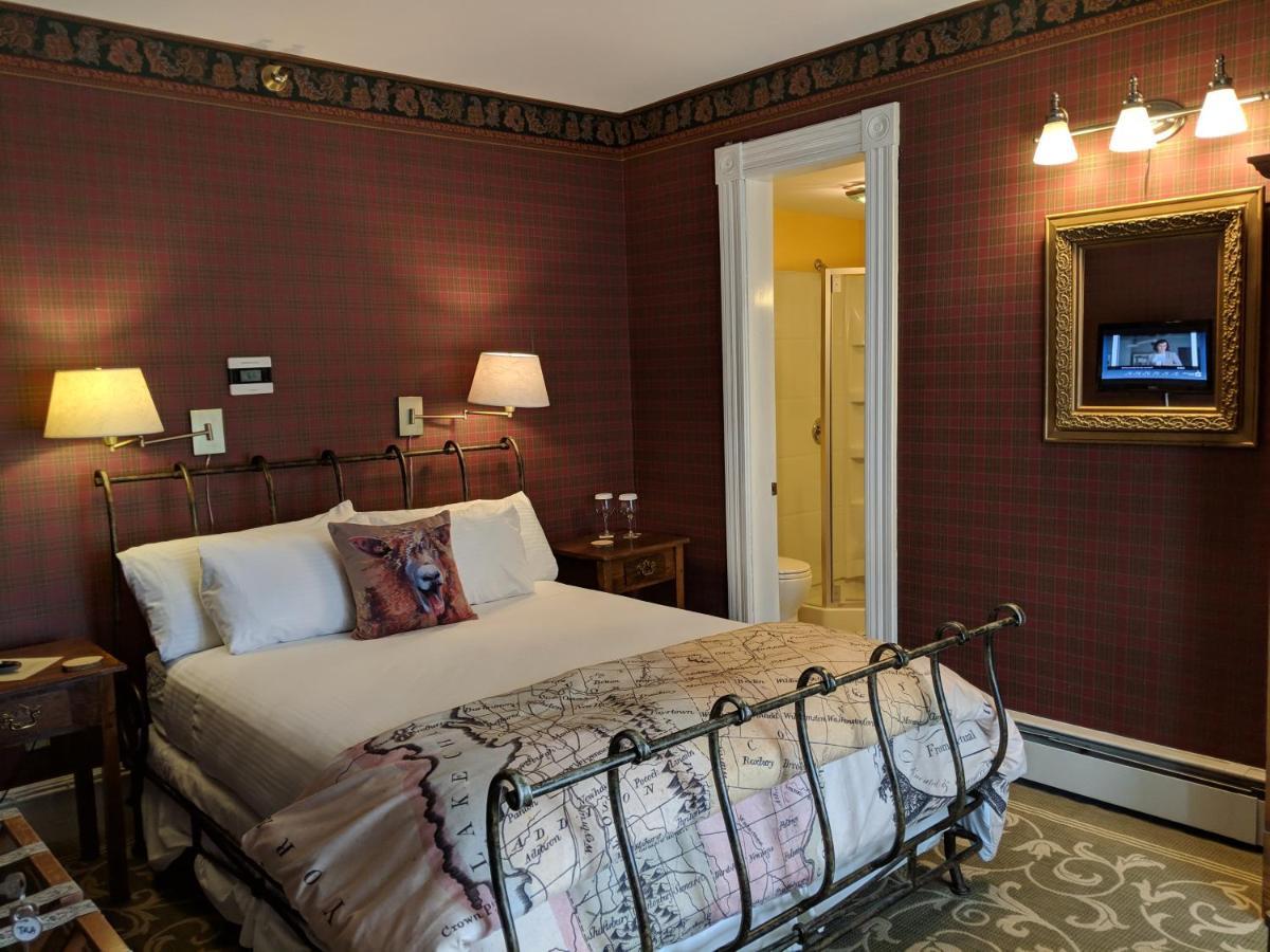 Heart Of The Village Bed & Breakfast In Shelburne Vt Værelse billede