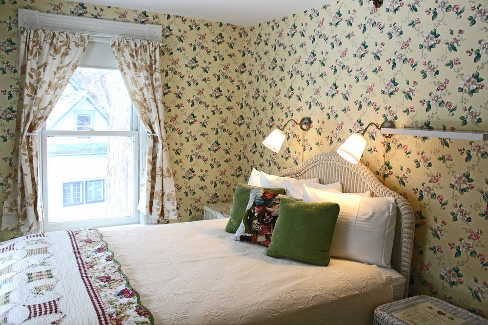 Heart Of The Village Bed & Breakfast In Shelburne Vt Eksteriør billede